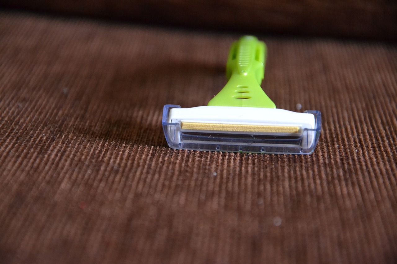 shaving razor